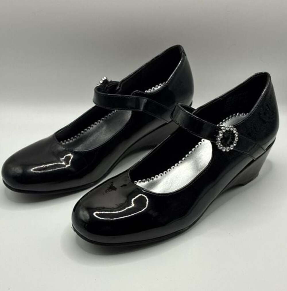 Christie & Jill CJ Heart Black Patent Wedge Mary Jane Dress Shoes Size 4M